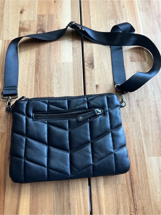 Sondra Roberts Handbags - Sondra Roberts Squared Black Quilted Crossbody Bag Puffer Style